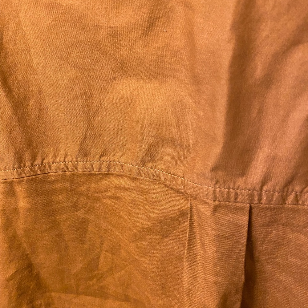 Universal Thread Button Up - Picture 6 of 6